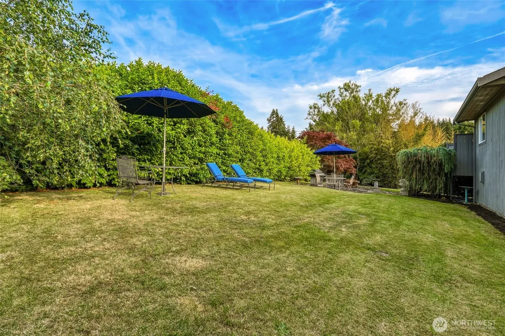 6179 Blue Haven Way Clinton WA 98236