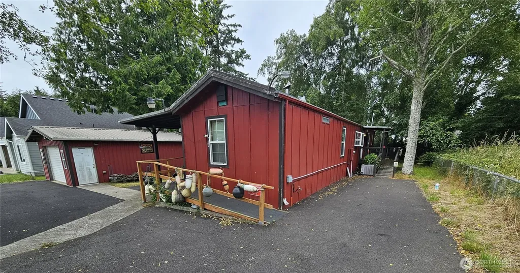 2707 240th Place Ocean Park WA 98640