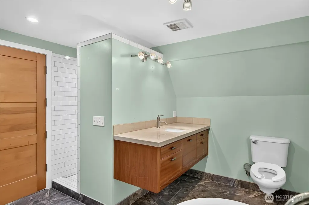 16928 464th Way SE North Bend WA 98045