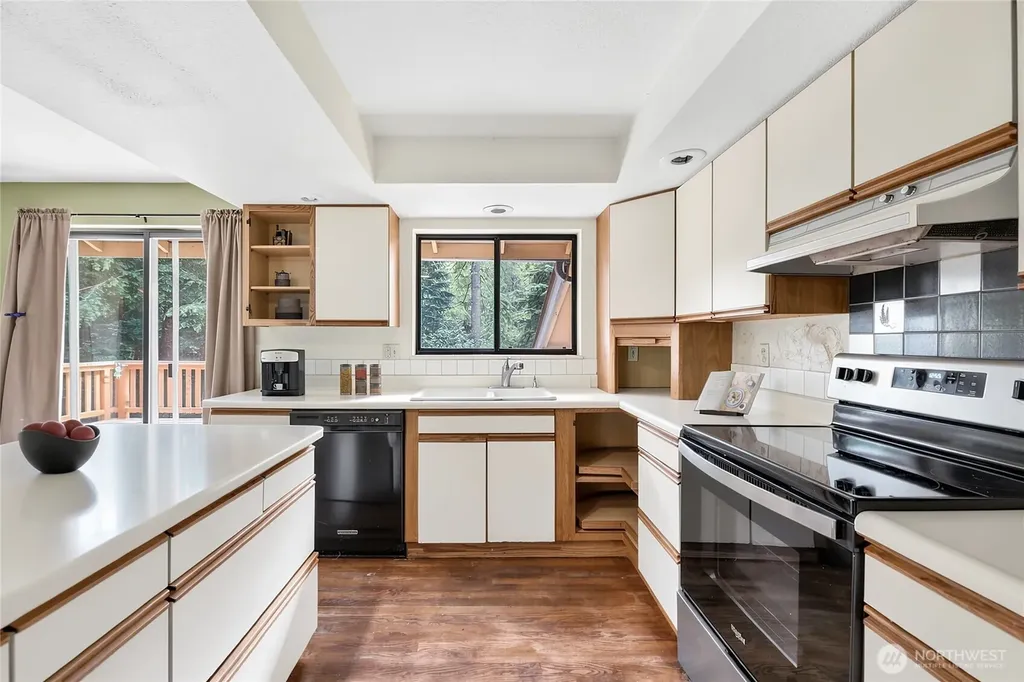 16928 464th Way SE North Bend WA 98045