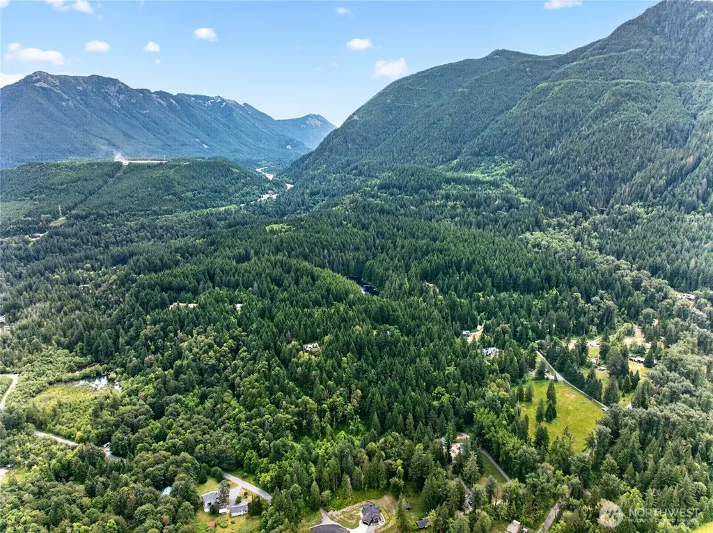 16928 464th Way SE North Bend WA 98045
