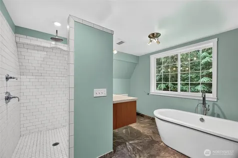 16928 464th Way SE North Bend WA 98045