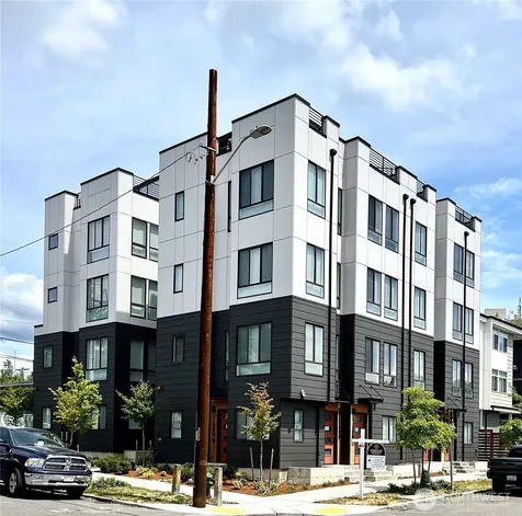 440 13th Avenue Seattle WA 98122