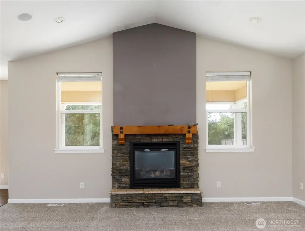 2749 SW Fairway Point Drive Oak Harbor WA 98277