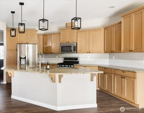 2749 SW Fairway Point Drive Oak Harbor WA 98277