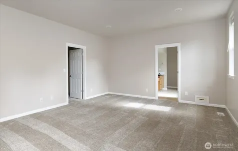 2749 SW Fairway Point Drive Oak Harbor WA 98277