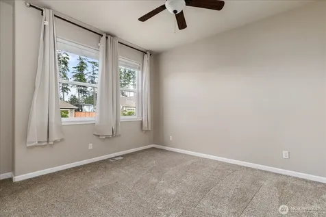 2749 SW Fairway Point Drive Oak Harbor WA 98277