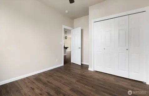 2749 SW Fairway Point Drive Oak Harbor WA 98277