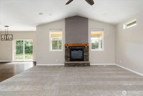 2749 SW Fairway Point Drive Oak Harbor WA 98277