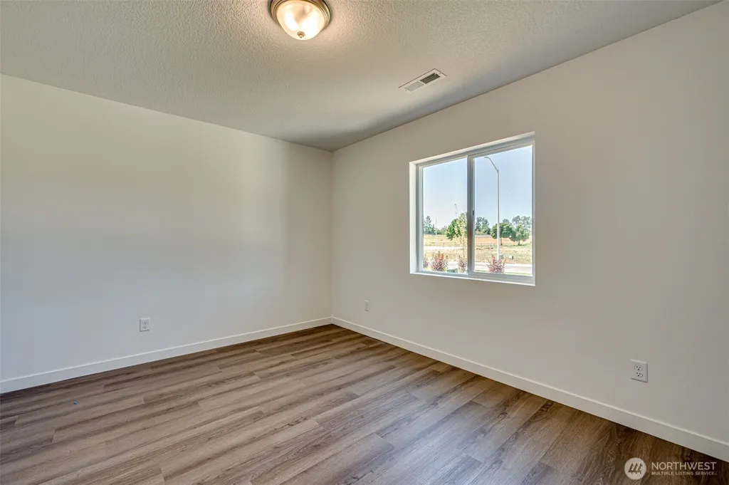 2008 Henderson Way Longview WA 98632