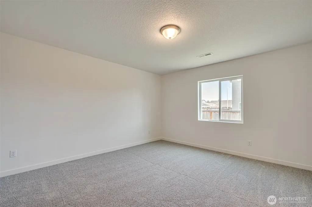 2008 Henderson Way Longview WA 98632
