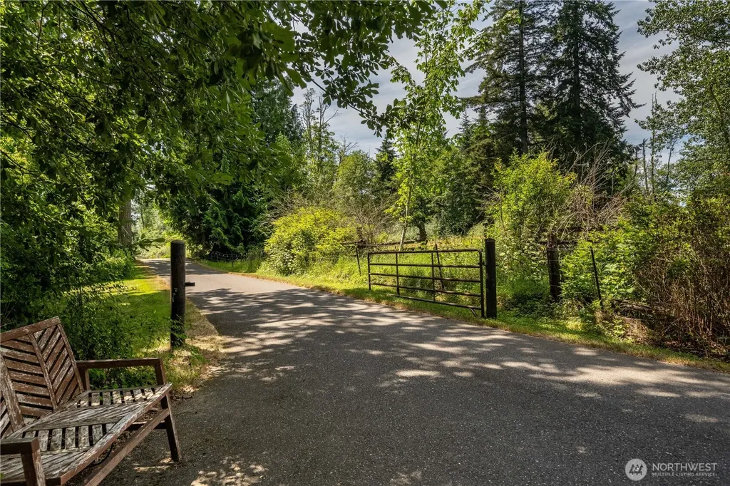 2787 H Street Road Blaine WA 98230