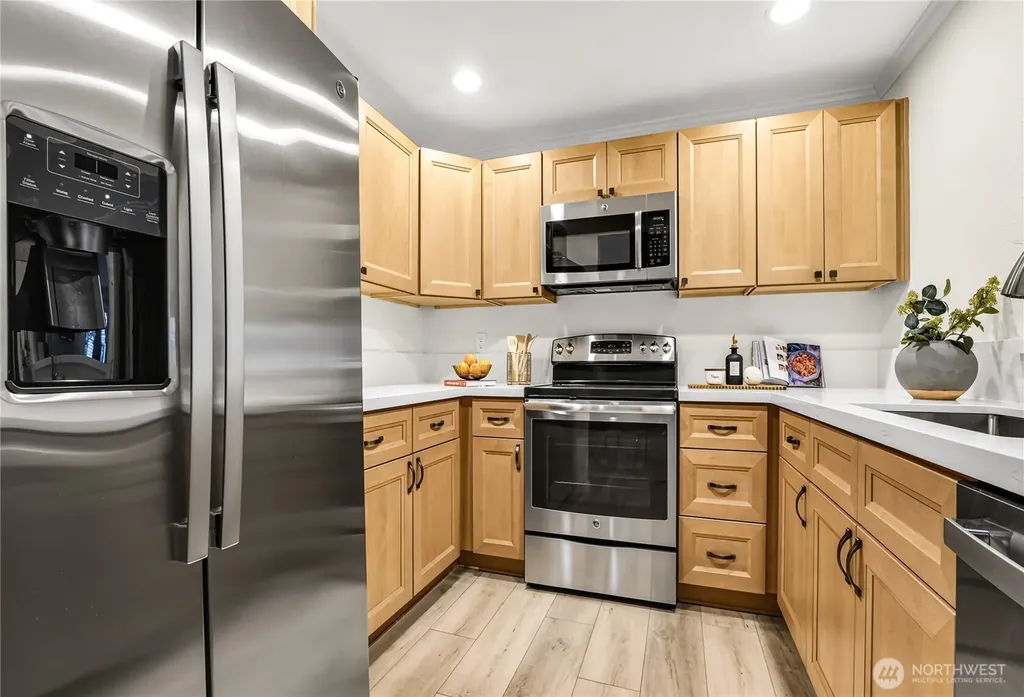 12680 NE 10th Place Bellevue WA 98005