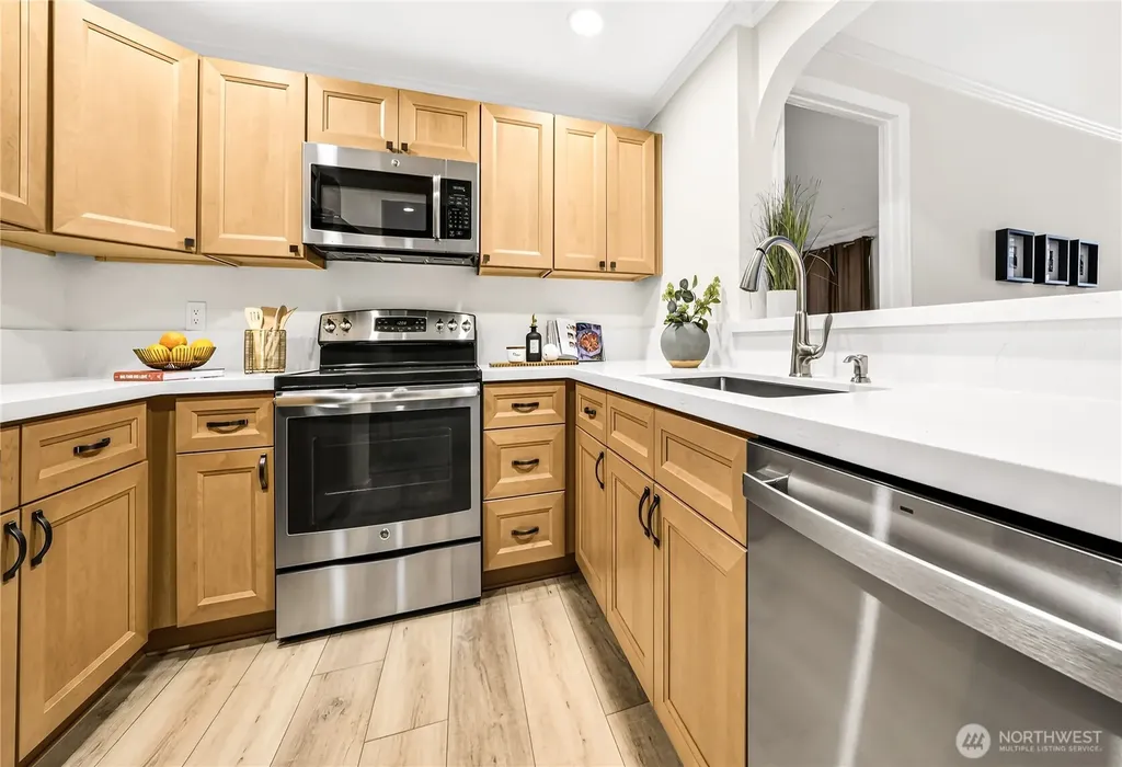 12680 NE 10th Place Bellevue WA 98005