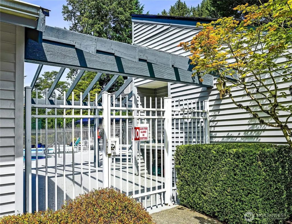 12680 NE 10th Place Bellevue WA 98005
