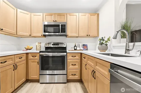 12680 NE 10th Place Bellevue WA 98005