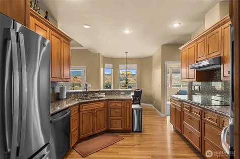 825 Briarwood Drive East Wenatchee WA 98802
