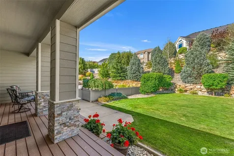 825 Briarwood Drive East Wenatchee WA 98802