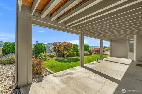 825 Briarwood Drive East Wenatchee WA 98802
