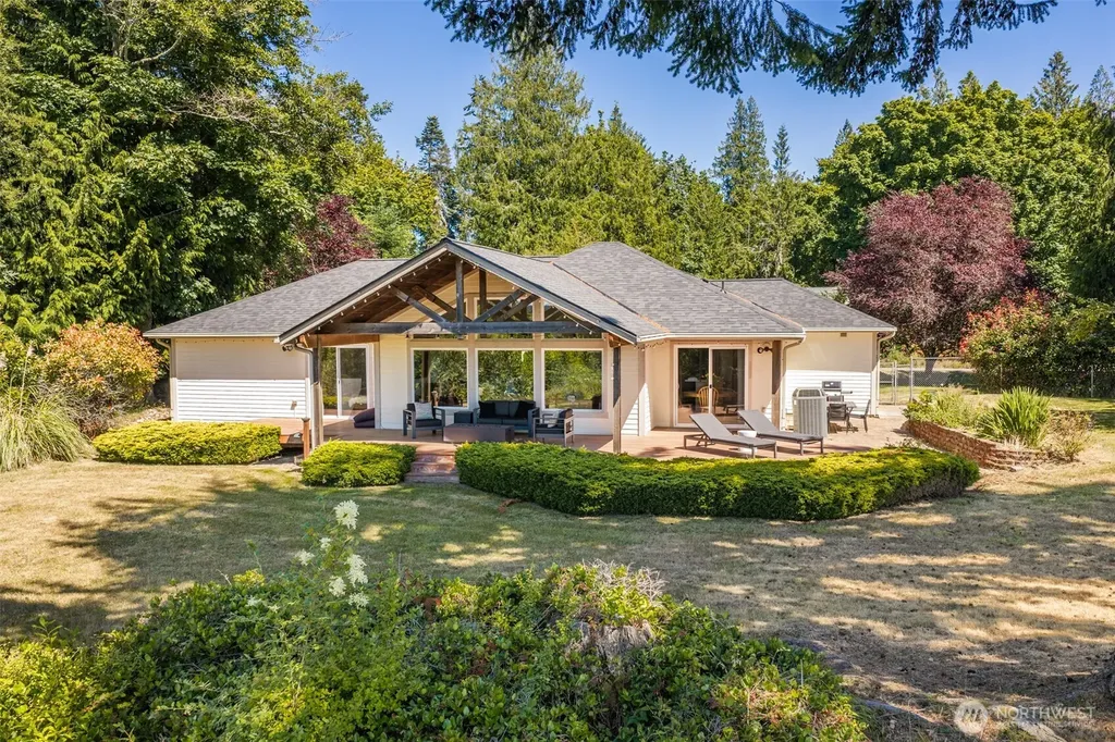 552 Elwha Bluffs Road Port Angeles WA 98363