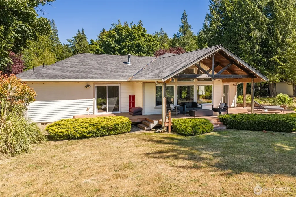 552 Elwha Bluffs Road Port Angeles WA 98363