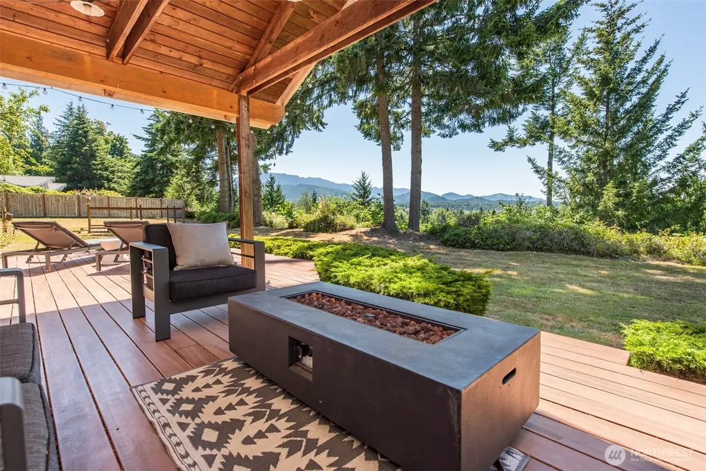 552 Elwha Bluffs Road Port Angeles WA 98363