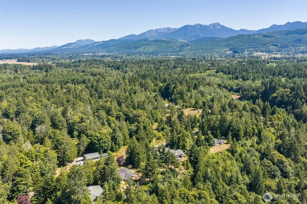 552 Elwha Bluffs Road Port Angeles WA 98363