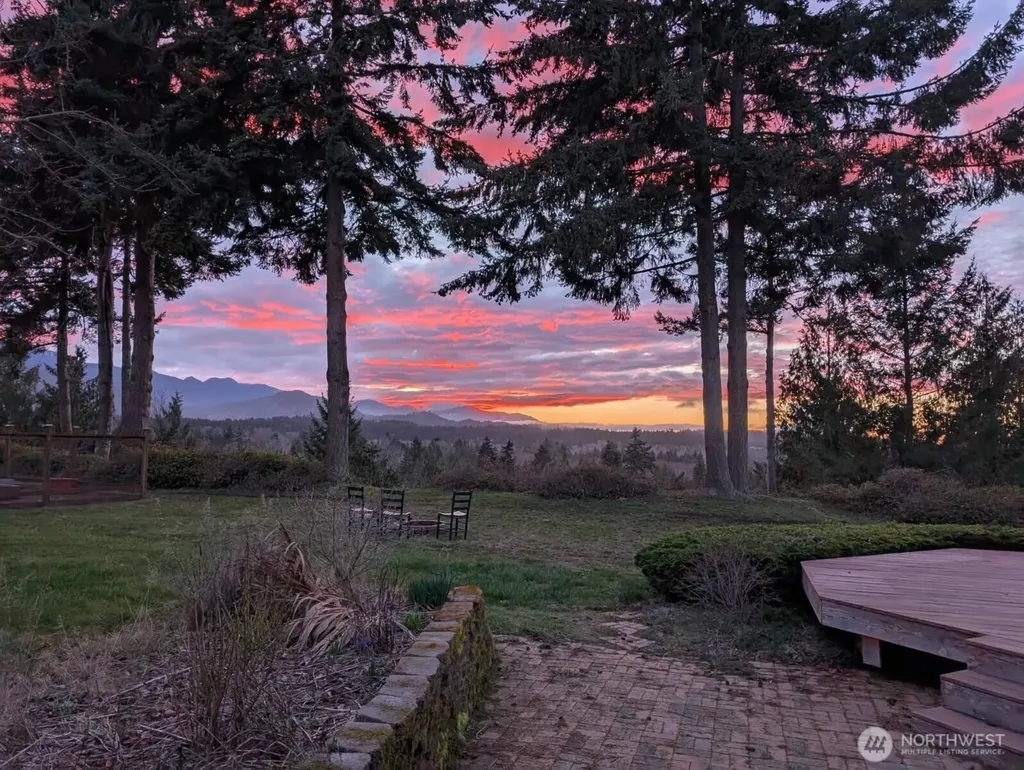 552 Elwha Bluffs Road Port Angeles WA 98363