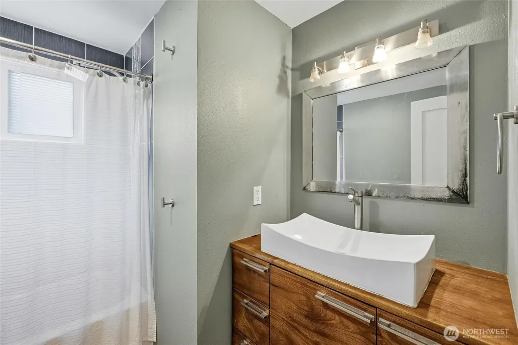 2330 Woburn Street Bellingham WA 98229