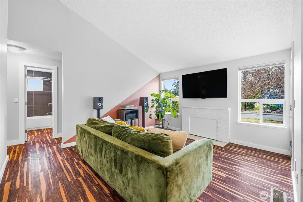 2330 Woburn Street Bellingham WA 98229