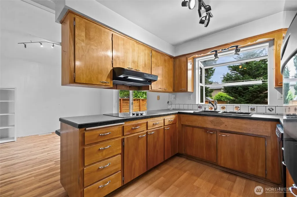 11020 SE 186th Street Renton WA 98055