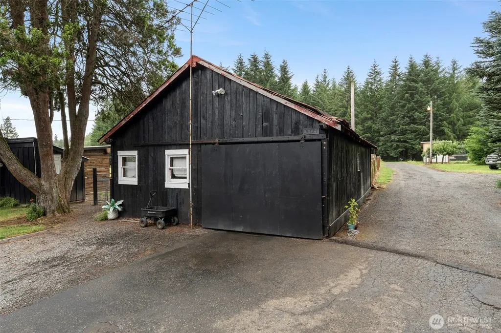 3027 Highway 508 Onalaska WA 98570