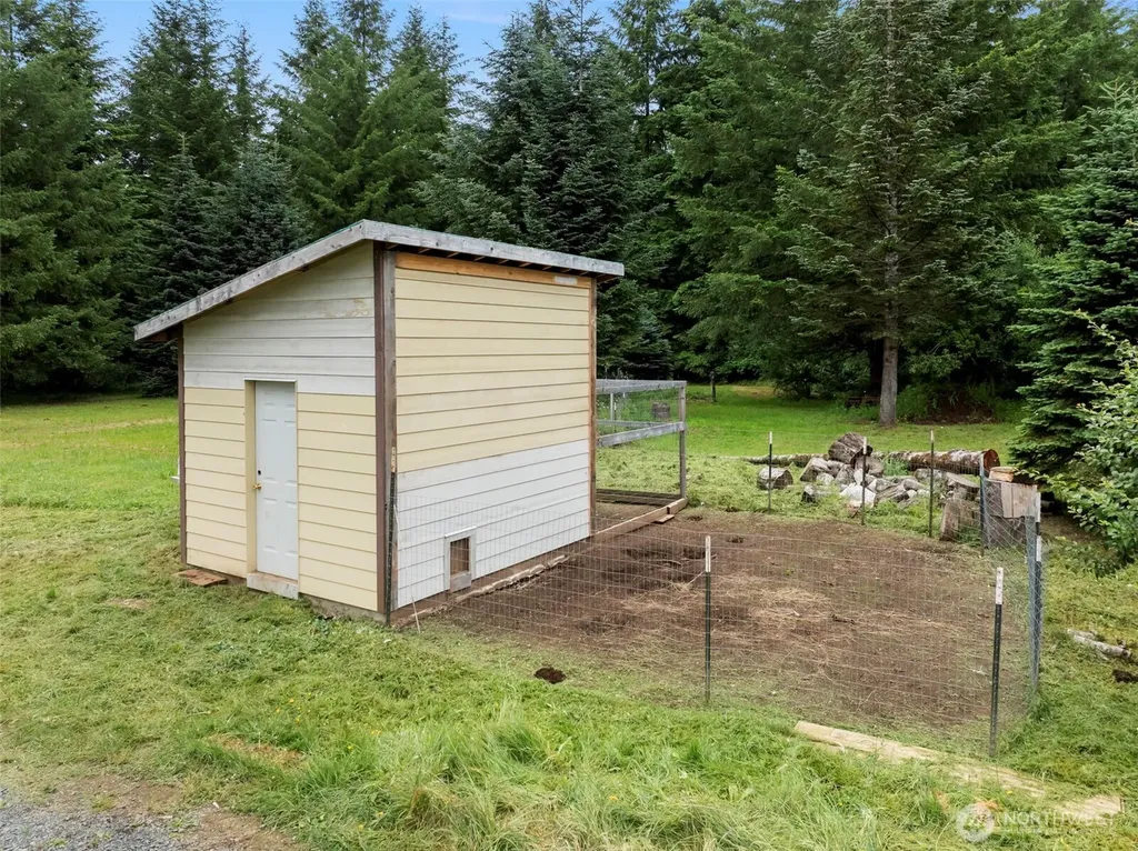 3027 Highway 508 Onalaska WA 98570
