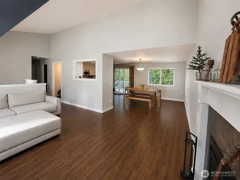 33700 33rd Place SW Federal Way WA 98023