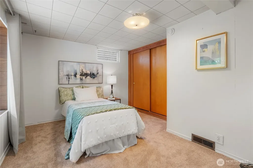 1250 NE 188th Street Shoreline WA 98155