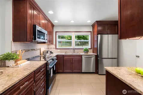 1250 NE 188th Street Shoreline WA 98155