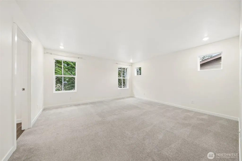 17914 SE 265th Street Covington WA 98042