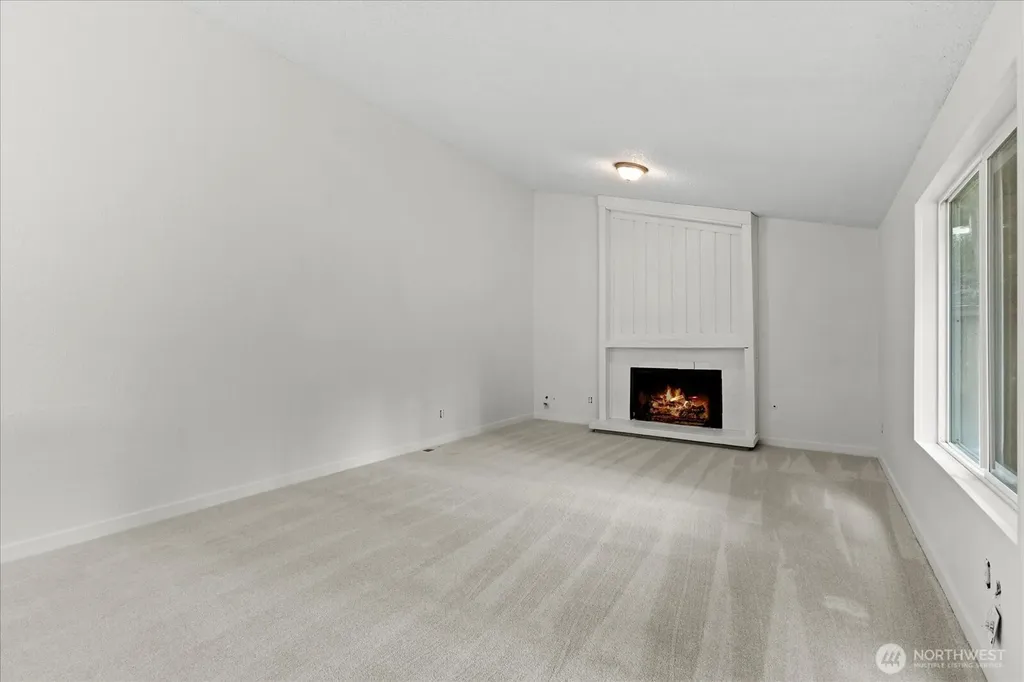 9121 NE 143rd Place Kirkland WA 98034