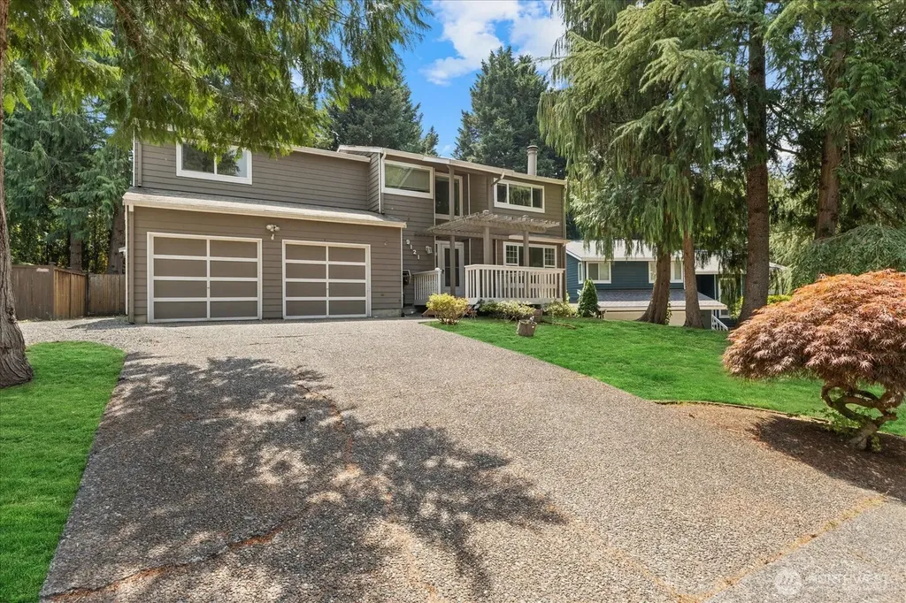 9121 NE 143rd Place Kirkland WA 98034