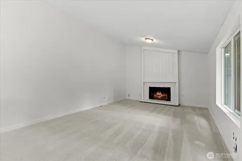 9121 NE 143rd Place Kirkland WA 98034