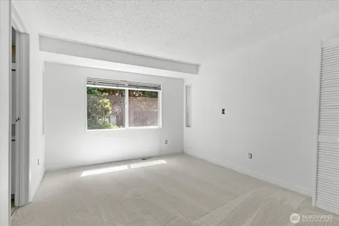 9121 NE 143rd Place Kirkland WA 98034