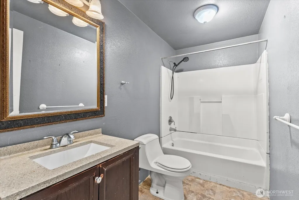 18711 82nd Avenue NE Kenmore WA 98028