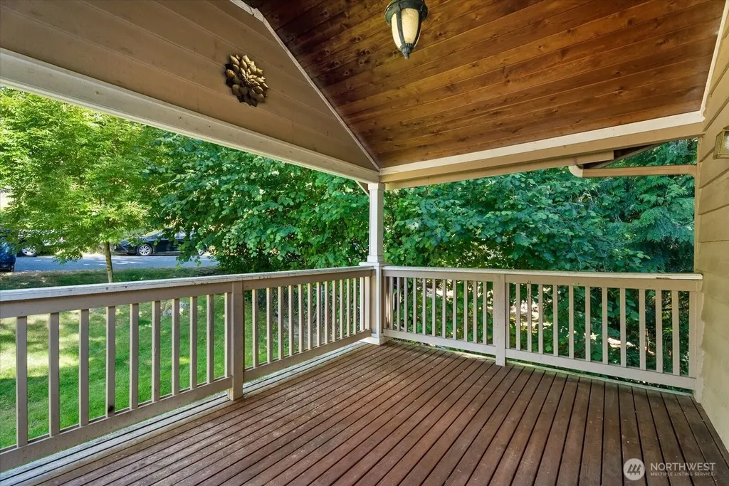 18711 82nd Avenue NE Kenmore WA 98028