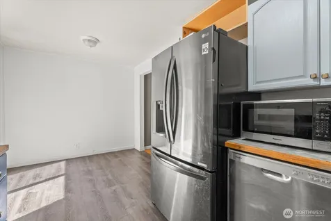 18711 82nd Avenue NE Kenmore WA 98028
