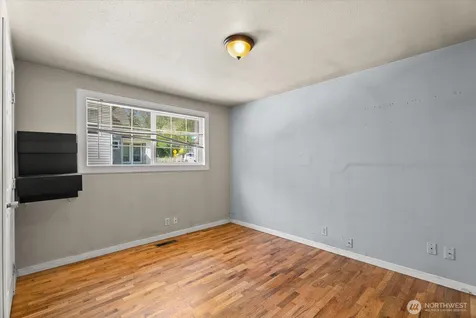 18711 82nd Avenue NE Kenmore WA 98028