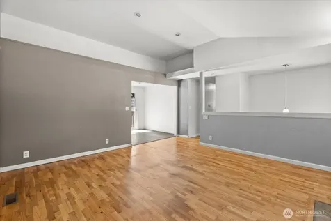 18711 82nd Avenue NE Kenmore WA 98028