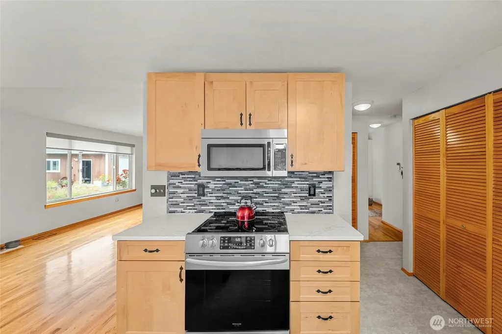 5931 184th Lane SW Rochester WA 98579