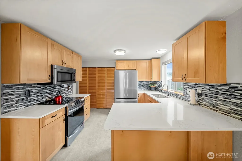 5931 184th Lane SW Rochester WA 98579
