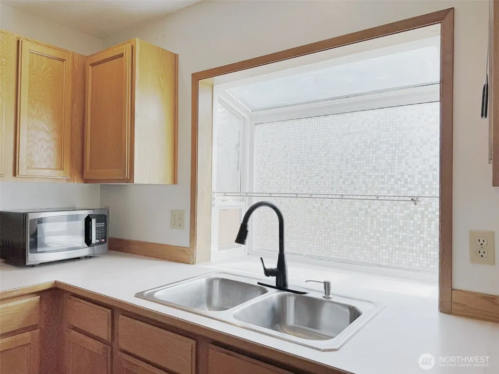 2539 S Graham Seattle WA 98108