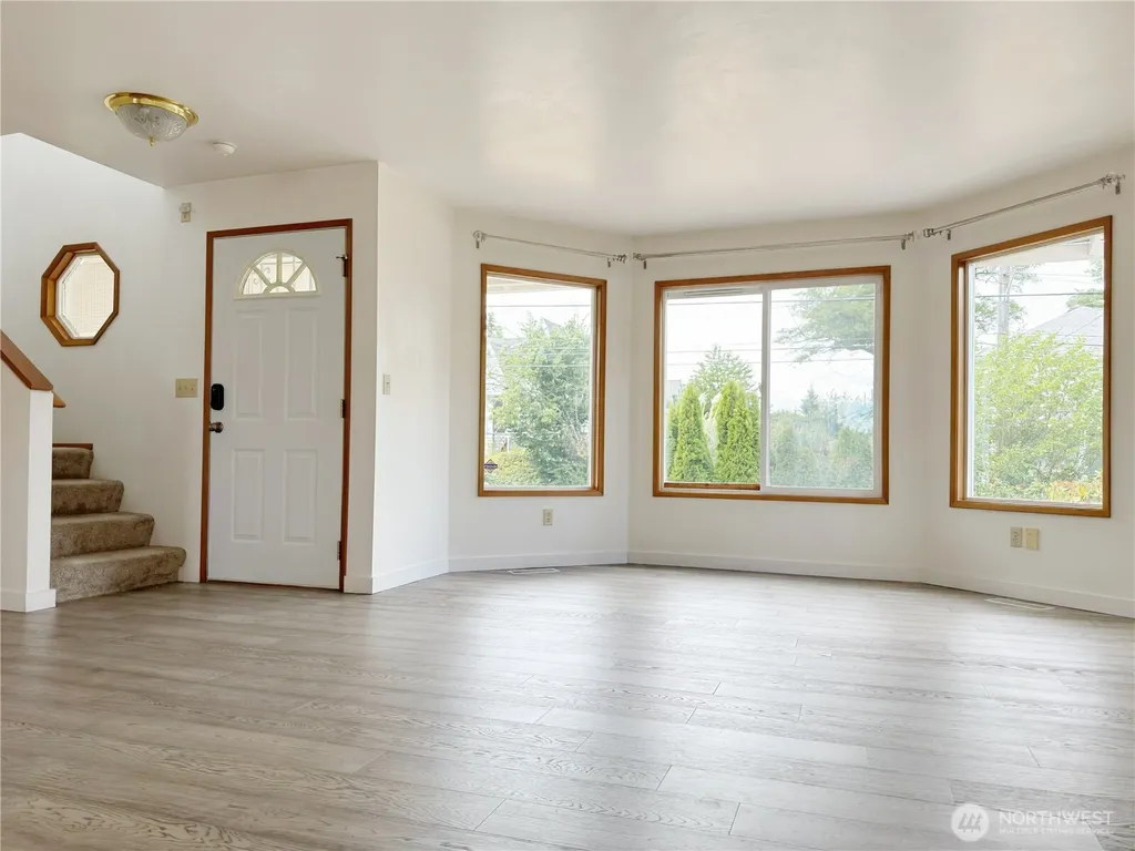 2539 S Graham Seattle WA 98108